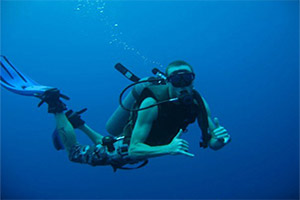 Phuket-king-cruiser-scuba-diver